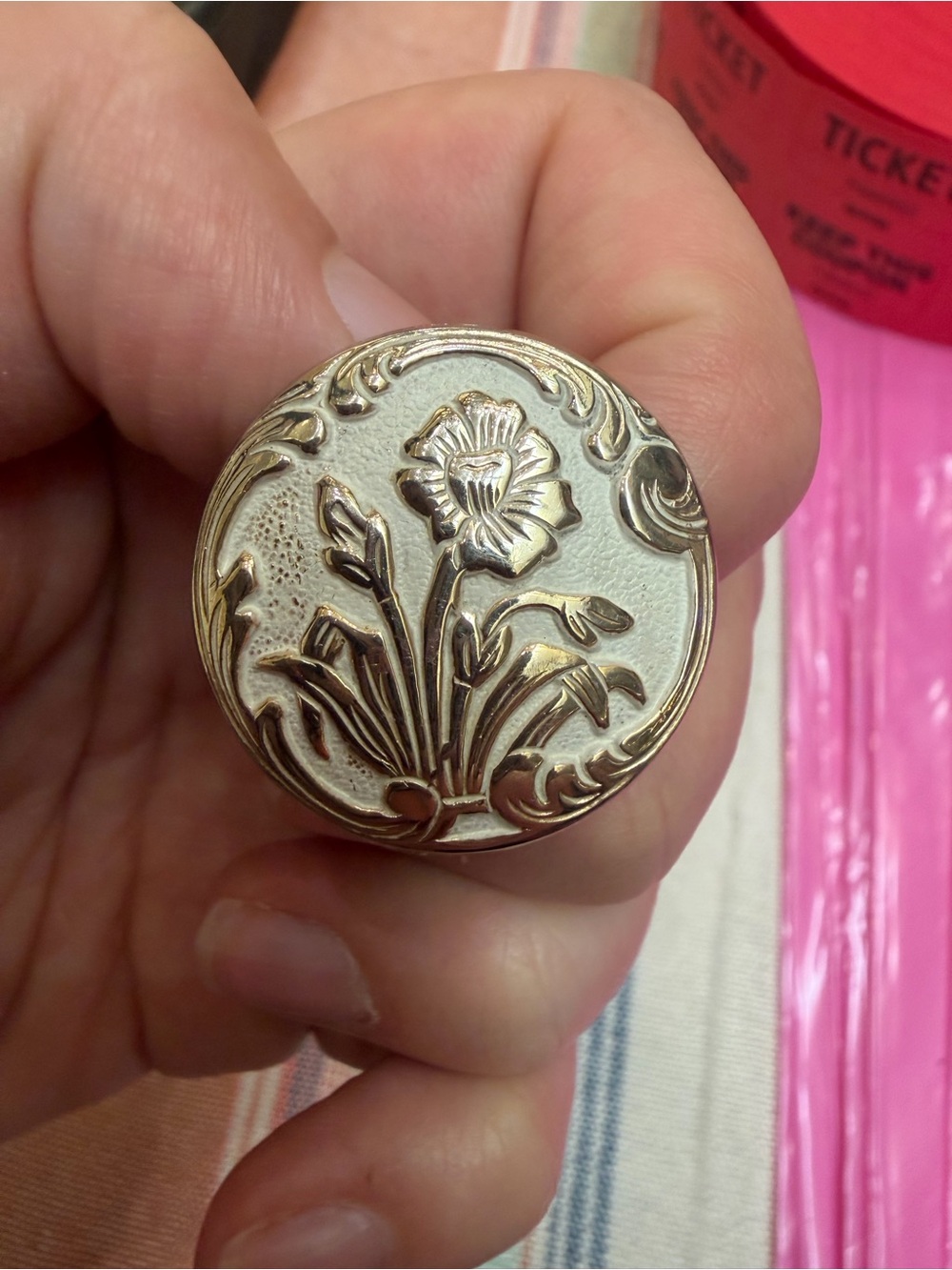 1950’s Floral Cuff Links in Gold & White Enamel